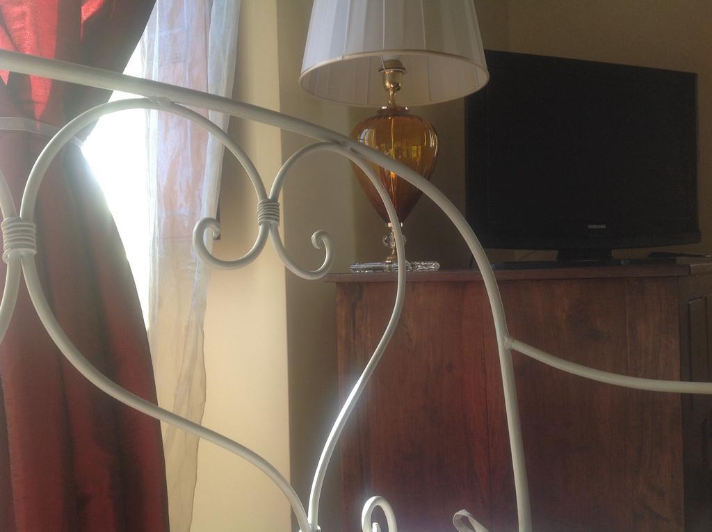 סולמונה B&B La Dimora חדר תמונה